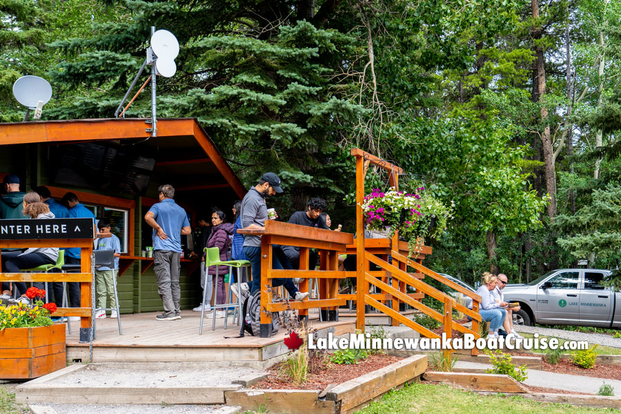 Black Anchor Snack Shop at Lake Minnewanka